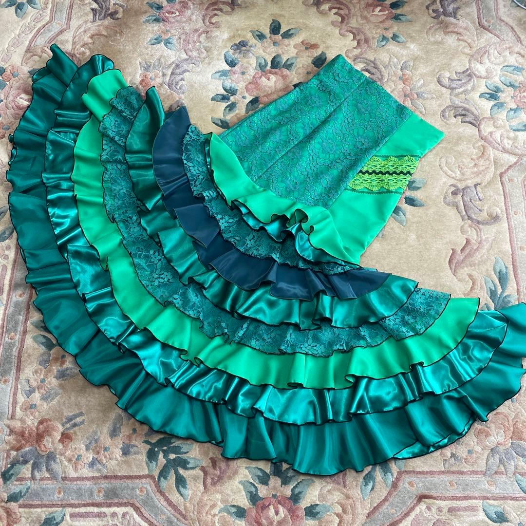 フラメンコ衣装　ハンドメイド　グリーンのファルダ