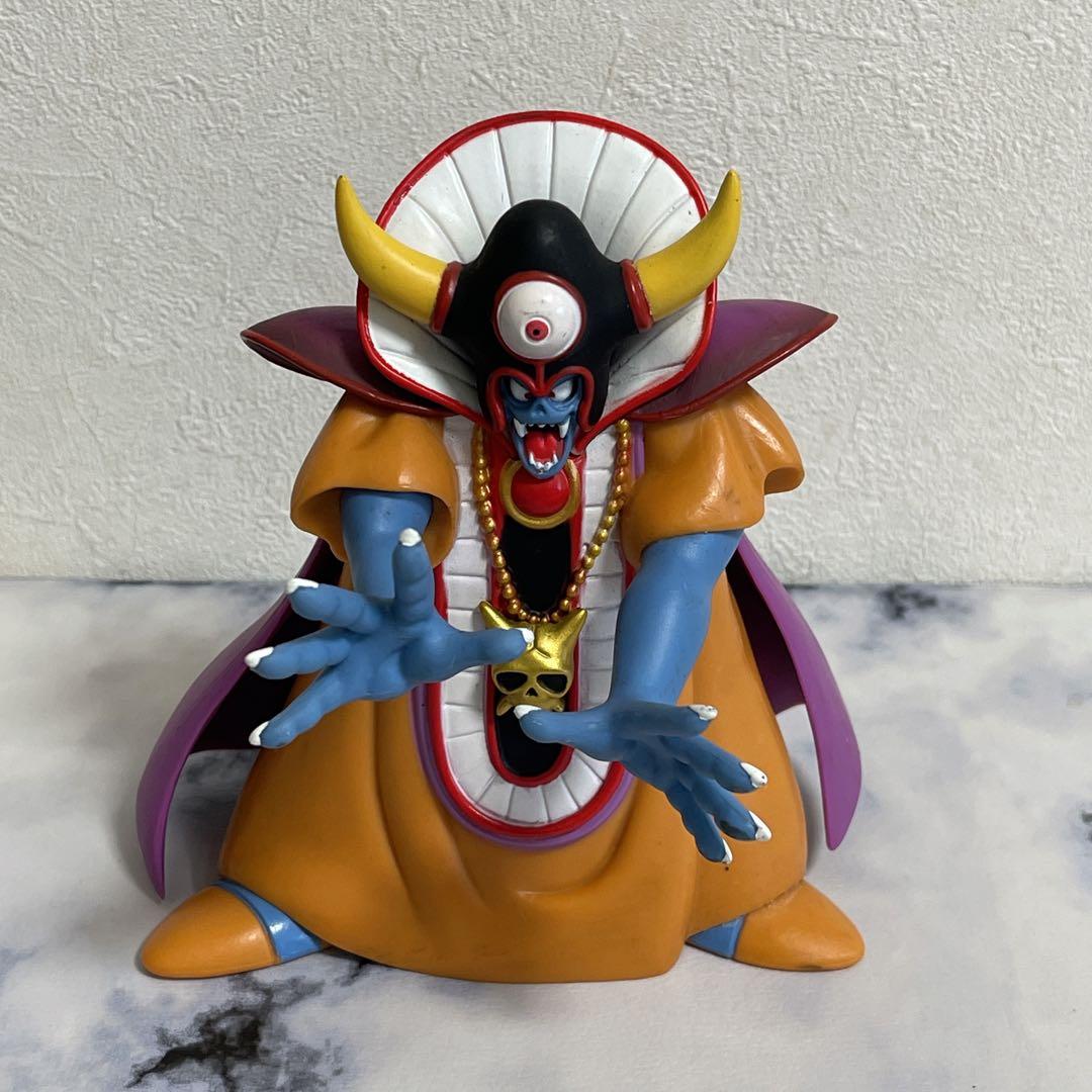 【ドラクエ】ビッグフィギュア2個セット&魔王フィギュア4個セット　まとめ売り