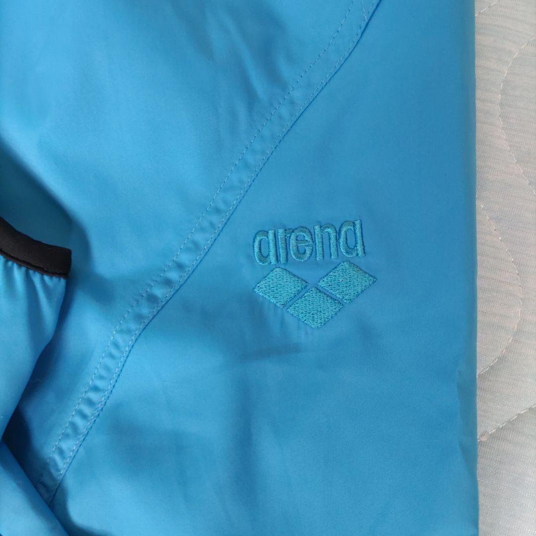 未使用！アリーナ　ストレッチ素材の爽やかブルートレーニングウェア上下セット