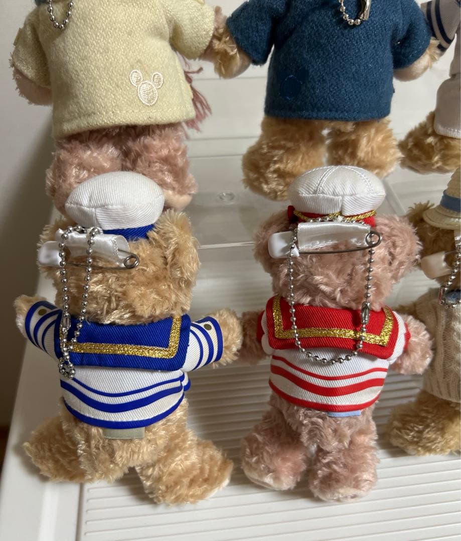 ディズニー、ダッフィー、シェリーメイぬいぐるみバッチ（船乗り、マフラー衣装）