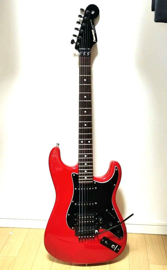 美品 フェルナンデス ST-120BG ブラッド・ギルスモデル FRT-3