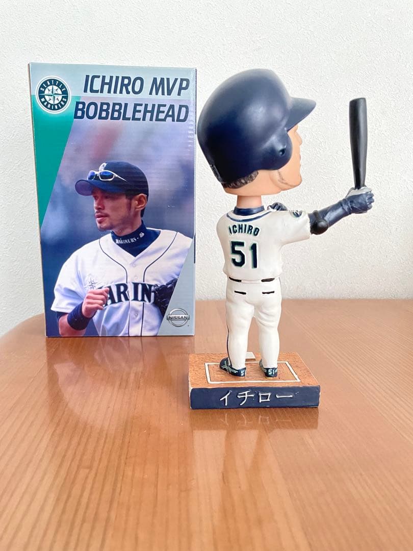 球場配布　イチロー MVP ボブルヘッド 2001