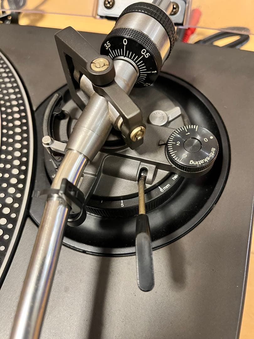 【作動確認済】テクニクス SL1200 MK3 ターンテーブル　中古