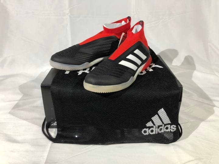 adidas アディダス　フットサル　プレデター　タンゴ　18