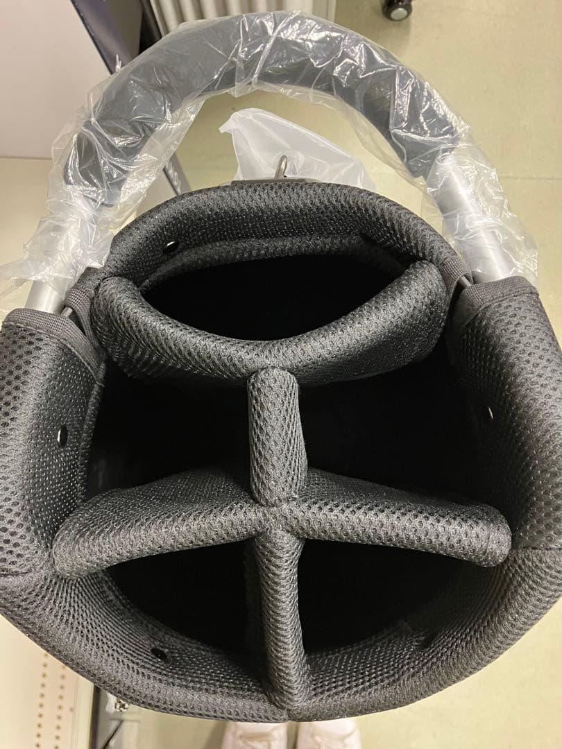 AKIRAキャディバッグ 赤・黒・グレー迷彩