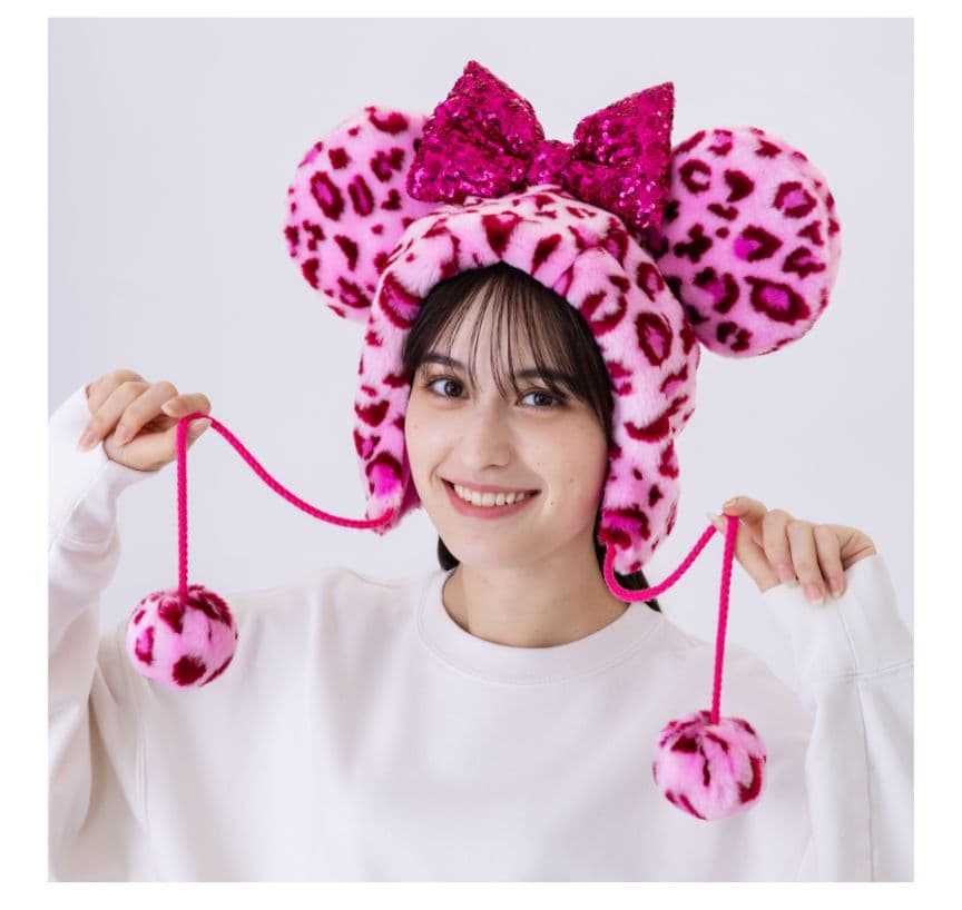 ディズニー　ヒョウ柄　ファンキャップ　ピンク　新品未使用タグ付き