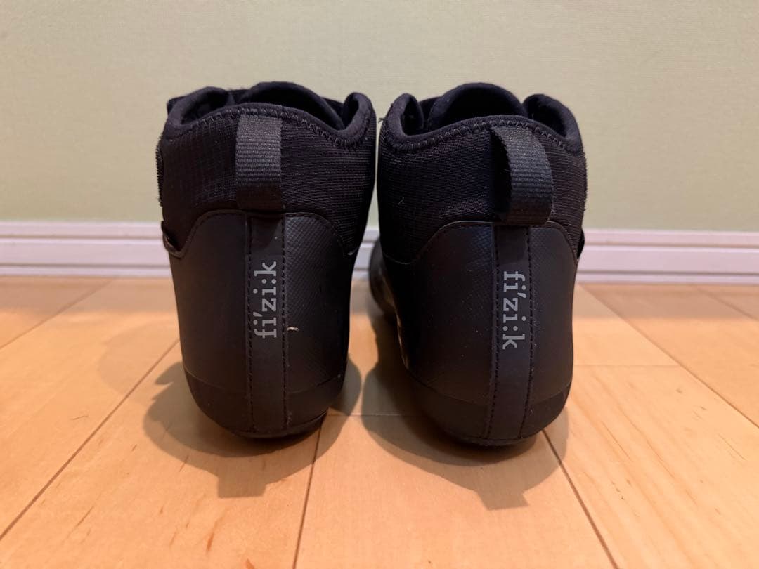 fi'zi:k TEMPO ARTICA GTX 42.5 フィジーク