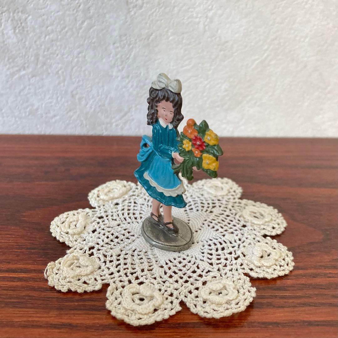 錫　スズ　花を持った女の子　キューン　ドイツ