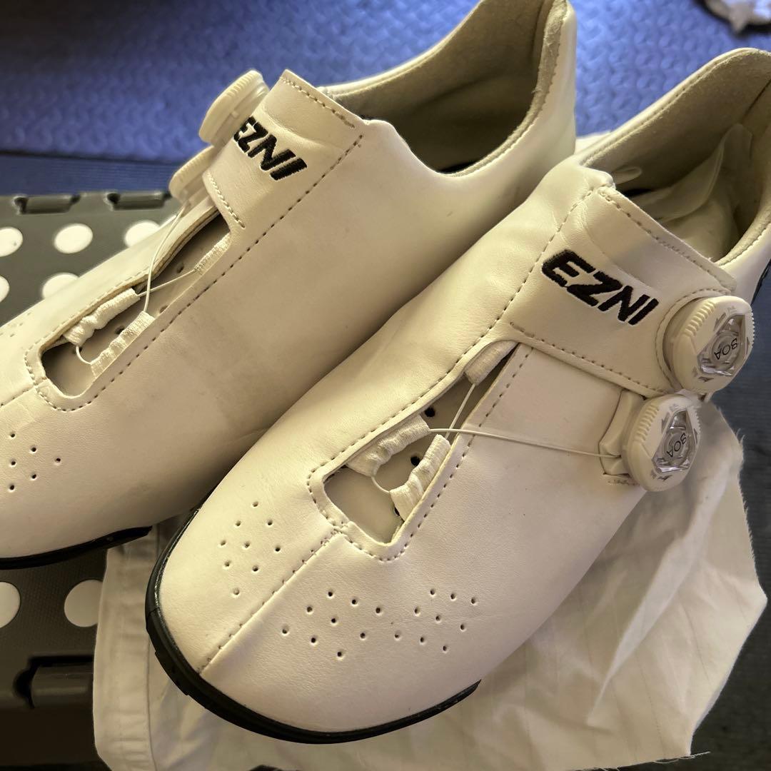 EZNI ホワイト ロードバイク用シューズ