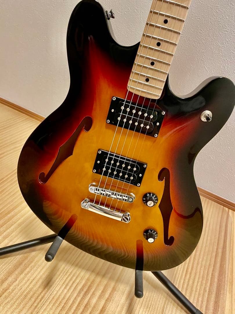 Squier スターキャスター　ギター　美品