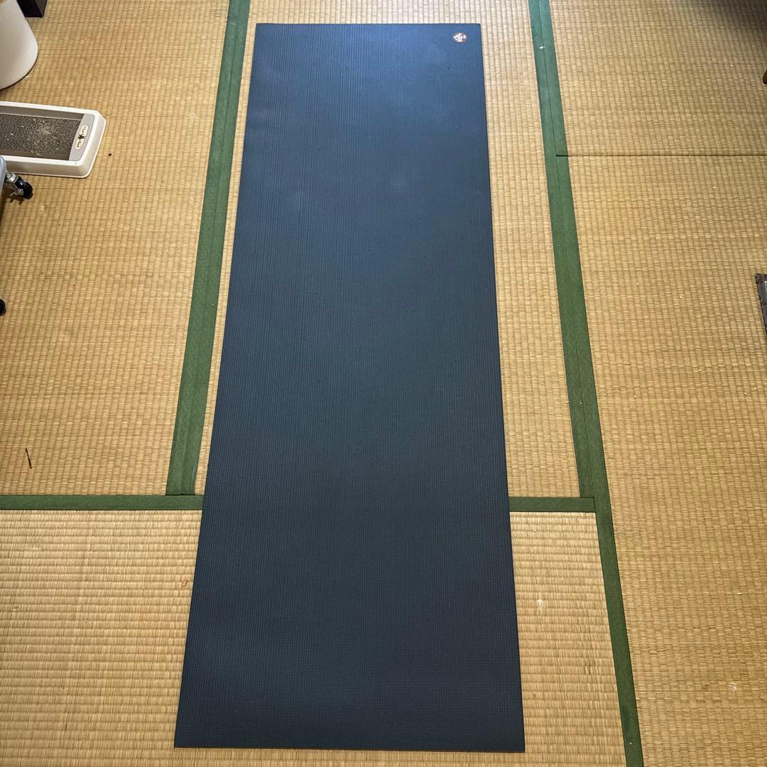 ダークブルーヨガマット　マンドュカ　Pro 6mm
