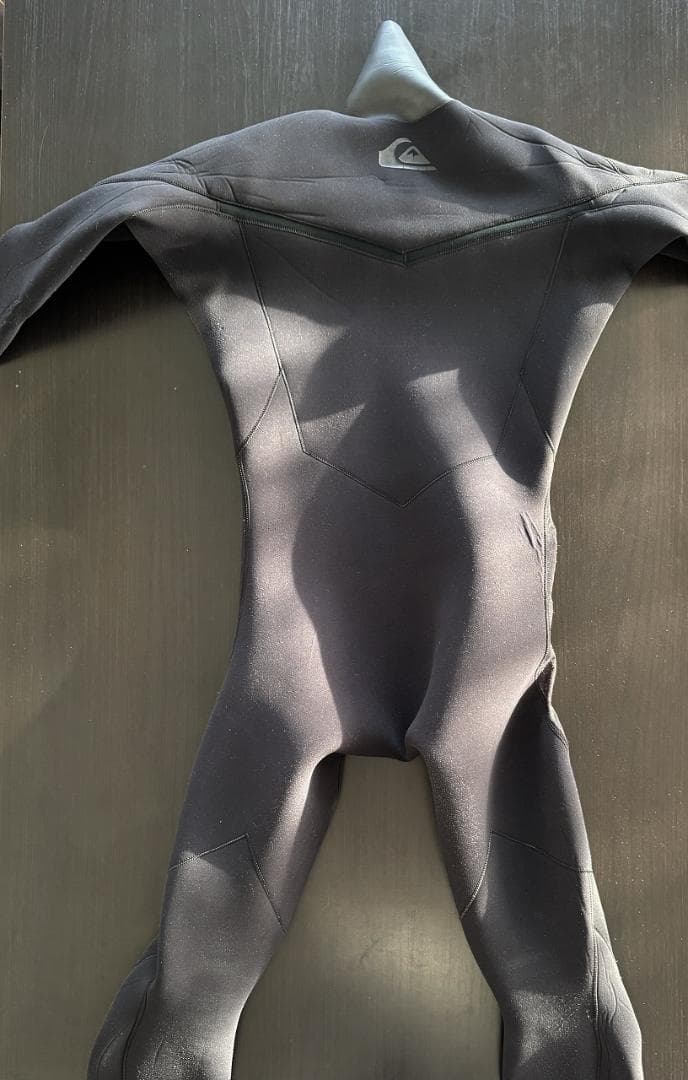 Quiksilver ブラック フルスーツ　フルジャージ