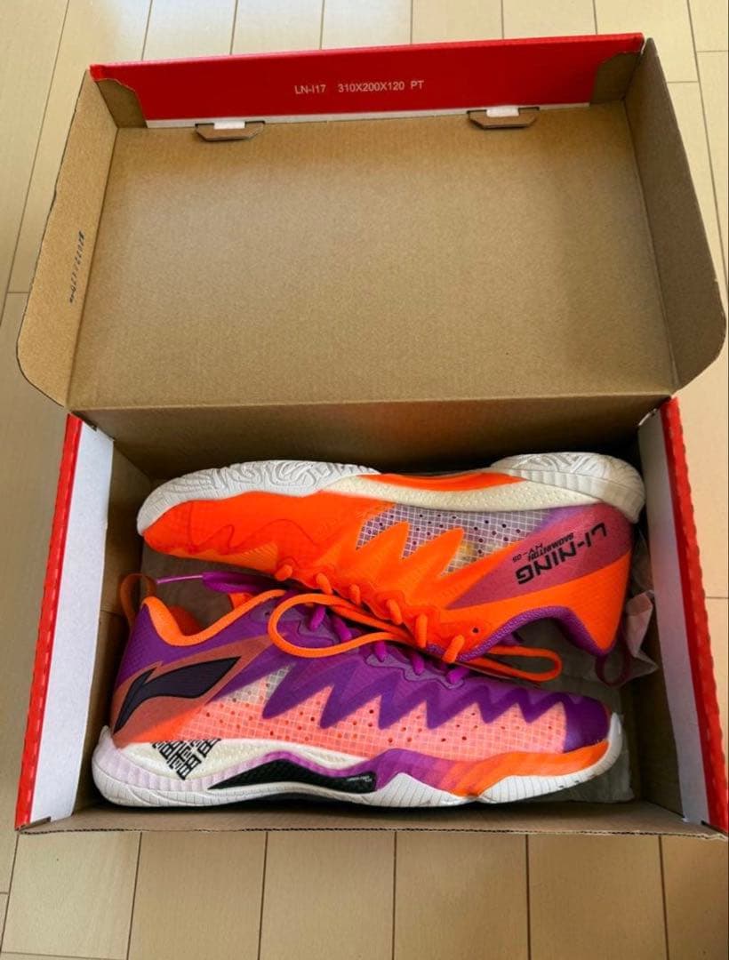 リーニン　バドミントンシューズ　25.0