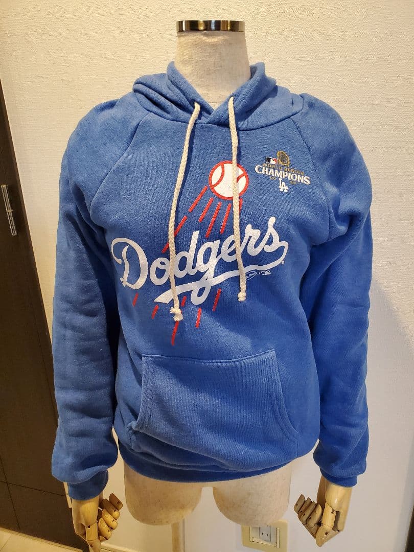 【激レア】大谷翔平 パーカー ドジャース WS優勝記念ver. サイズM MLB