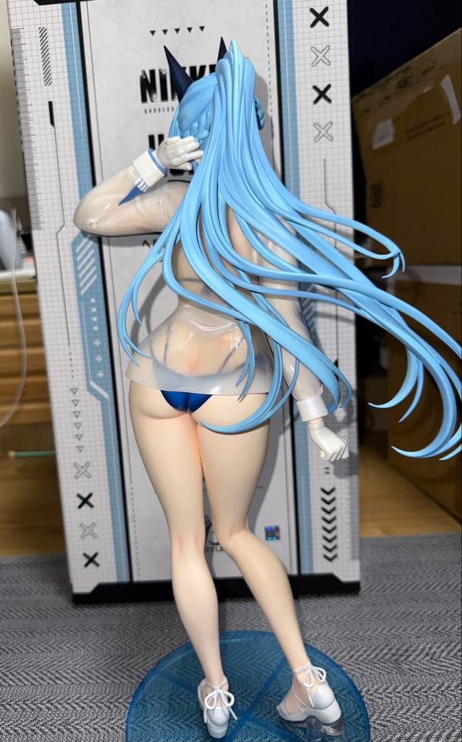 勝利の女神NIKKE ヘルム　アクアマリン　1/4スケールフィギュア