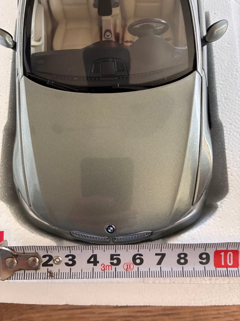 【新品未使用】純正 1/18スケール 3シリーズ　ツーリング　ミニカー