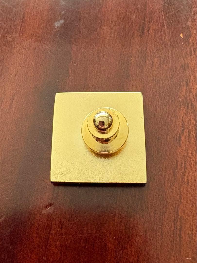 【超希少】TRAIN SUITE四季島限定ピンバッジ　2個セット