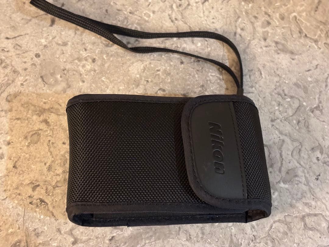 【美品】Nikon COOLSHOT 40i ゴルフ用レーザー距離計　ケースつき