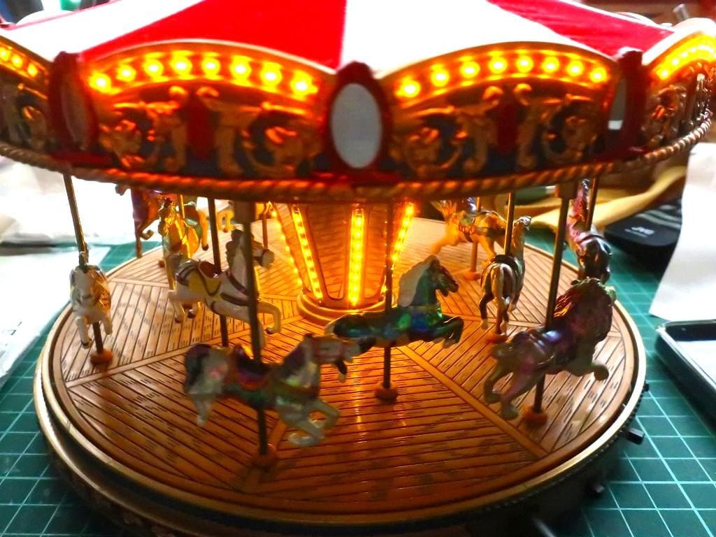 爆レア★ミスタークリスマス メリーゴーランド型オルゴール ゴールドラベル