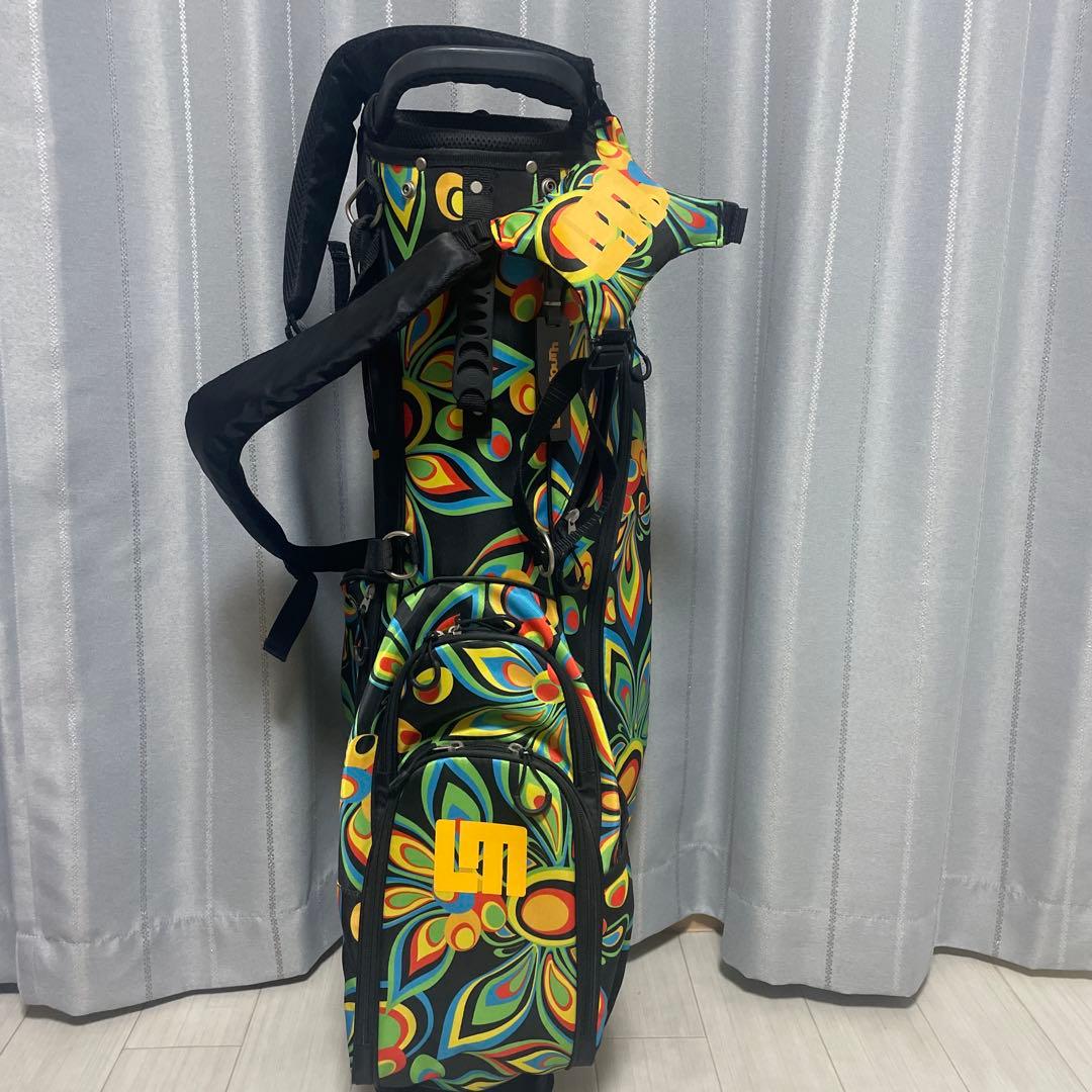 LouD MouTh (ラウドマウス)カラフルな葉模様のキャディバッグ