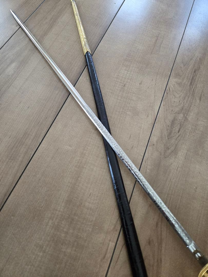 戦前　美品　菊ご紋入り儀礼長剣/刃無し模造刀身　刀緒付き