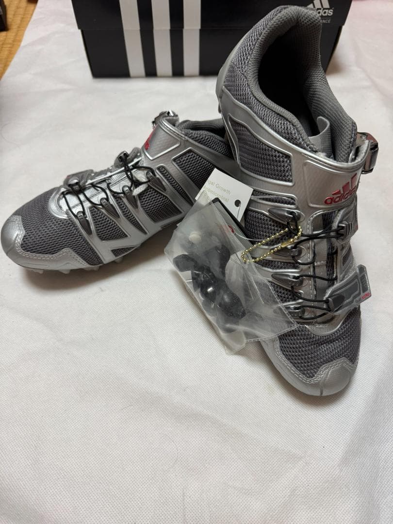 新品未使用　adidas サイクリングシューズ グレー