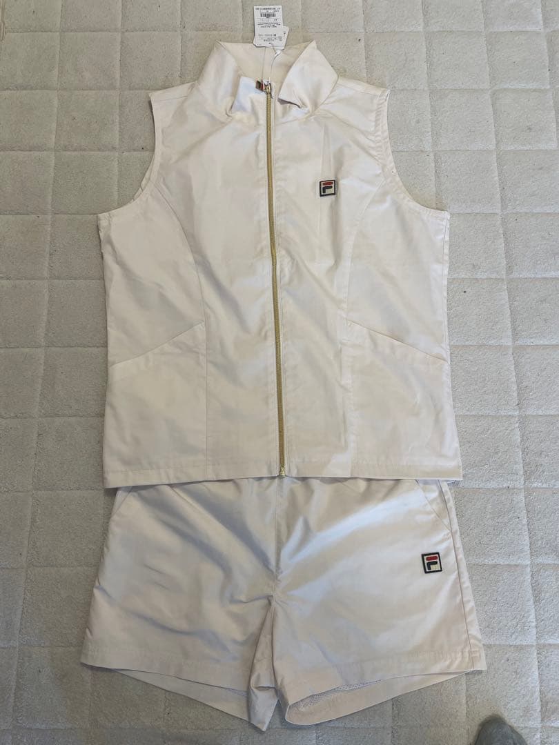 フィラ　テニスレディース  ベスト　パンツ　セット　L