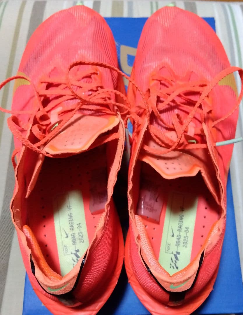 NIKE ナイキ　ヴェイパーフライ4 27.0cm