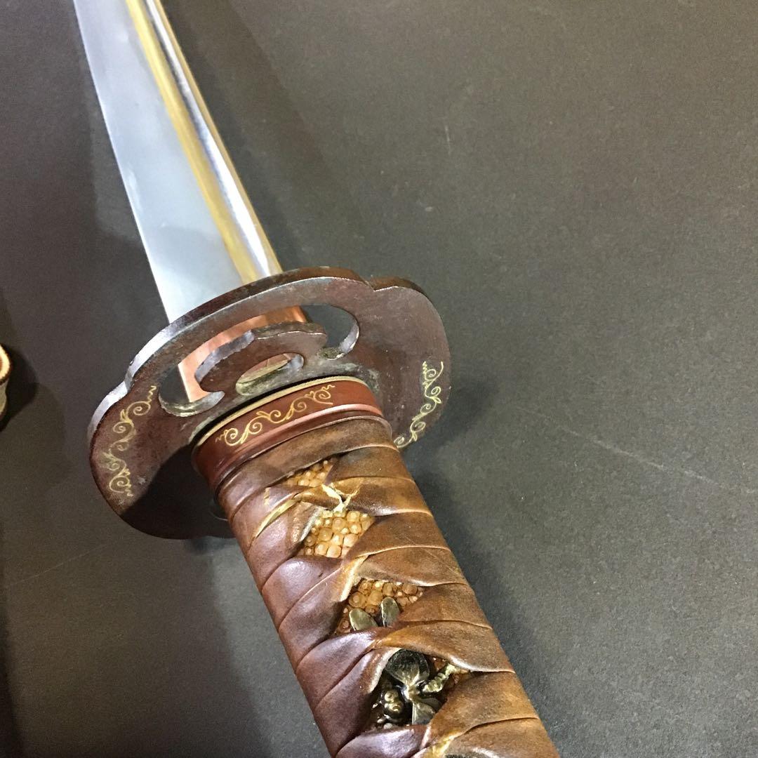 肥後拵　鍔　縁頭　象嵌　革巻柄　目貫勝虫　居合刀