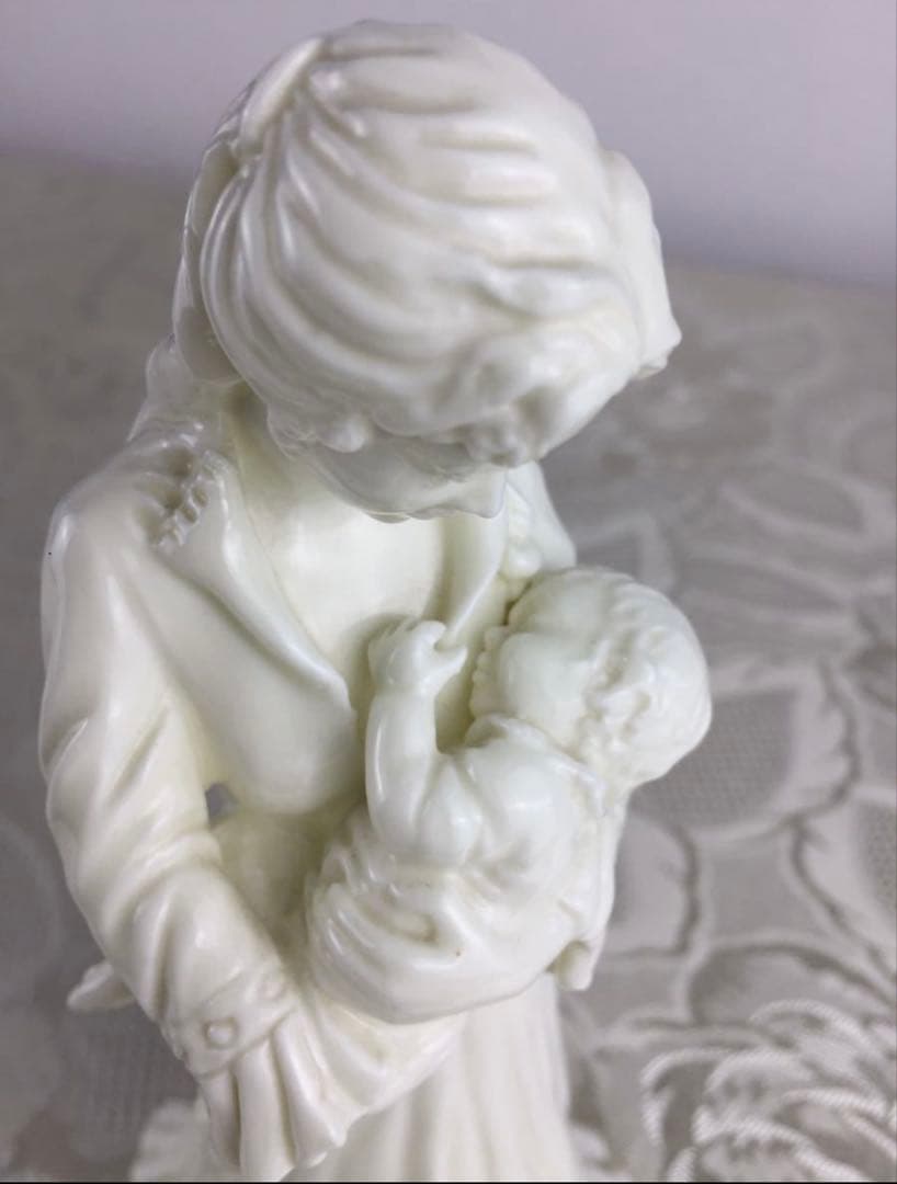 1988年　ロイヤルウースター 「Sweet Dreams…」母子のフィギュリン