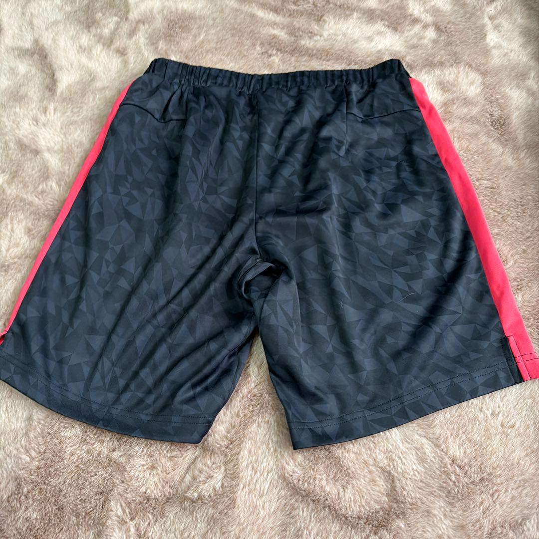 YONEX 幾何学模様 ユニニットハーフパンツ 黒/赤 Lサイズ