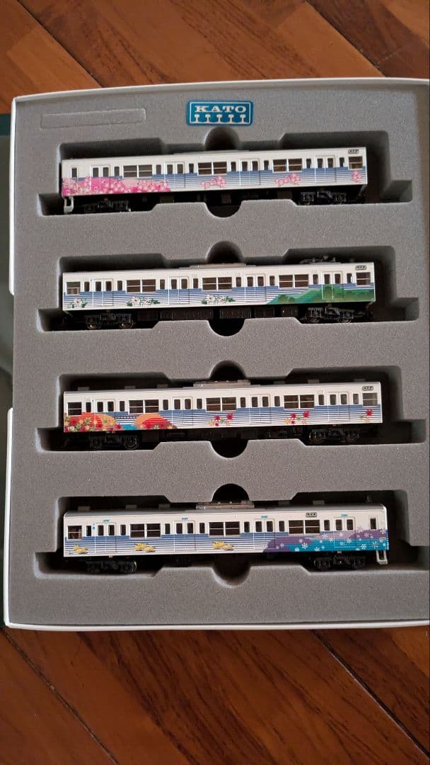 KATOラウンドハウス201系四季彩色 新塗装4両セット室内灯付き