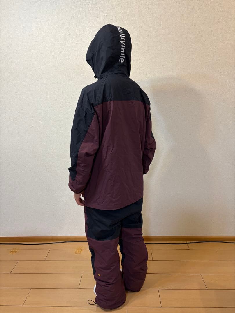 qmile スノーボードウェアセット 黒とワインレッド