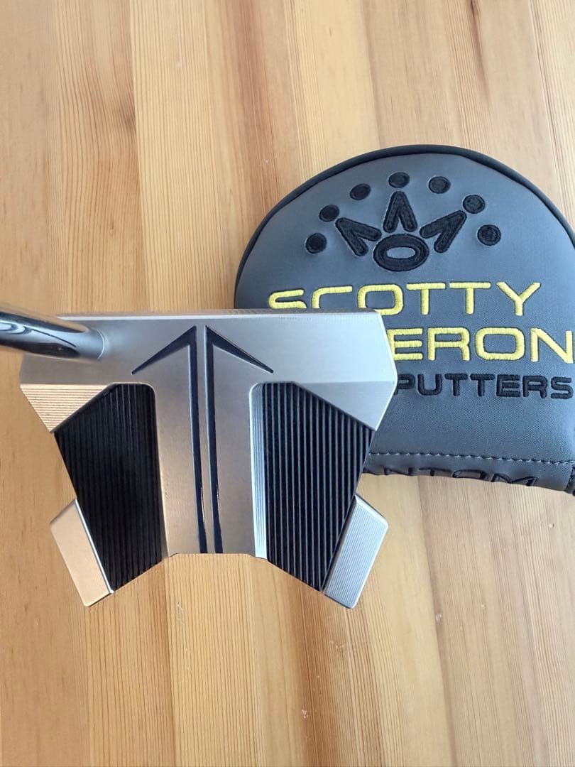 Scotty Cameron パター ヘッドカバー付き