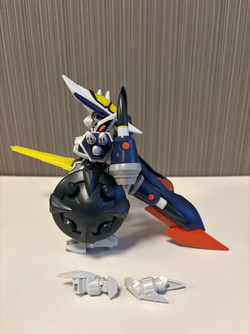 【値下げ】LBX ダンボール戦機　ミゼルオーレギオン/オーレギオン　ジャンク品