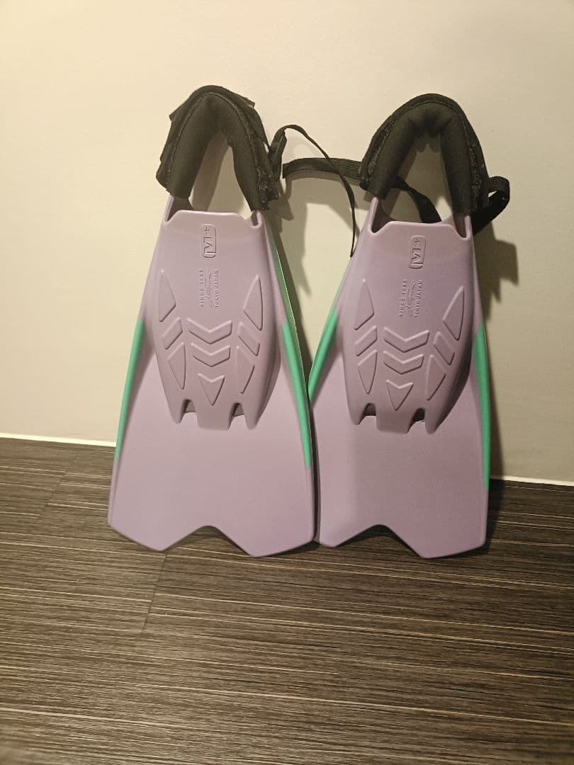 ボディボード　TURBO GIRLS ターボ ZEBEC フィンM