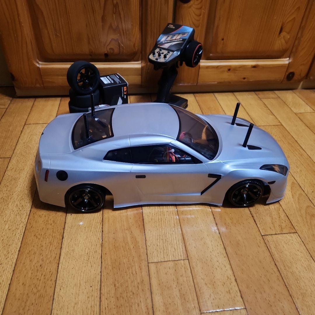 タミヤ ドリフト ラジコン フルセット　TT02　　銀色　35 ボディ　tt01