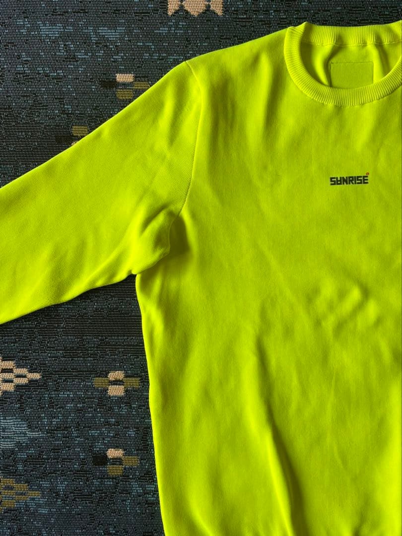 SUNRISE サンライズ　ネオンセーター