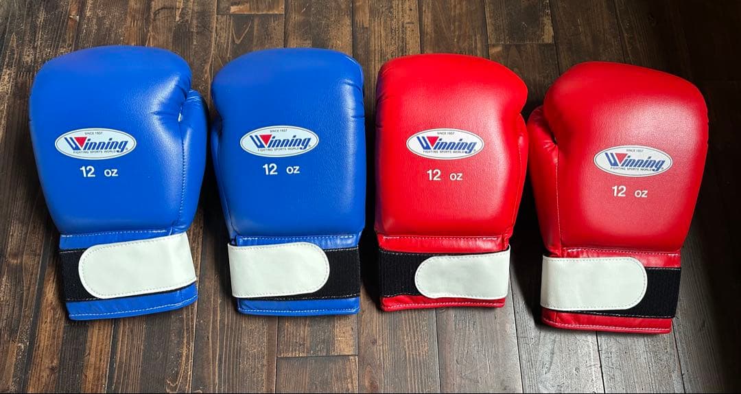 Winning ボクシンググローブ 12 oz 新品　青 赤 セット