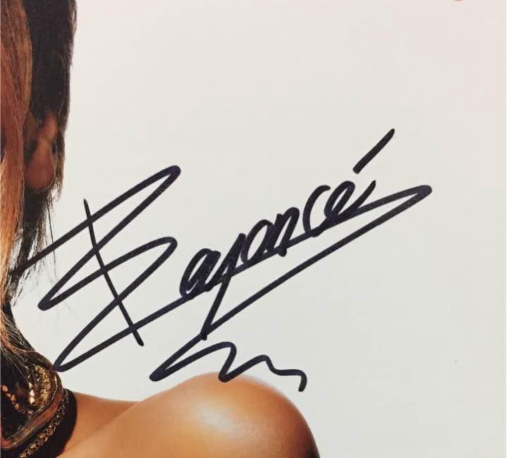 本物★鑑定書付き★ビヨンセ 直筆サイン！！！激レア Beyoncé