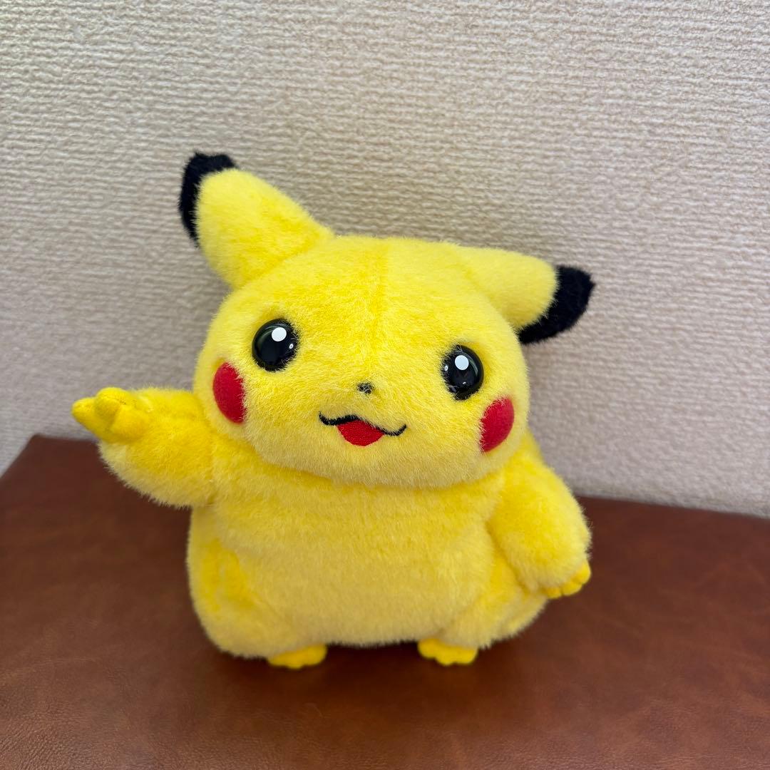 ピカチュウ コダック ぬいぐるみ ピース TOMY 初期 ポケモン ぬいどり