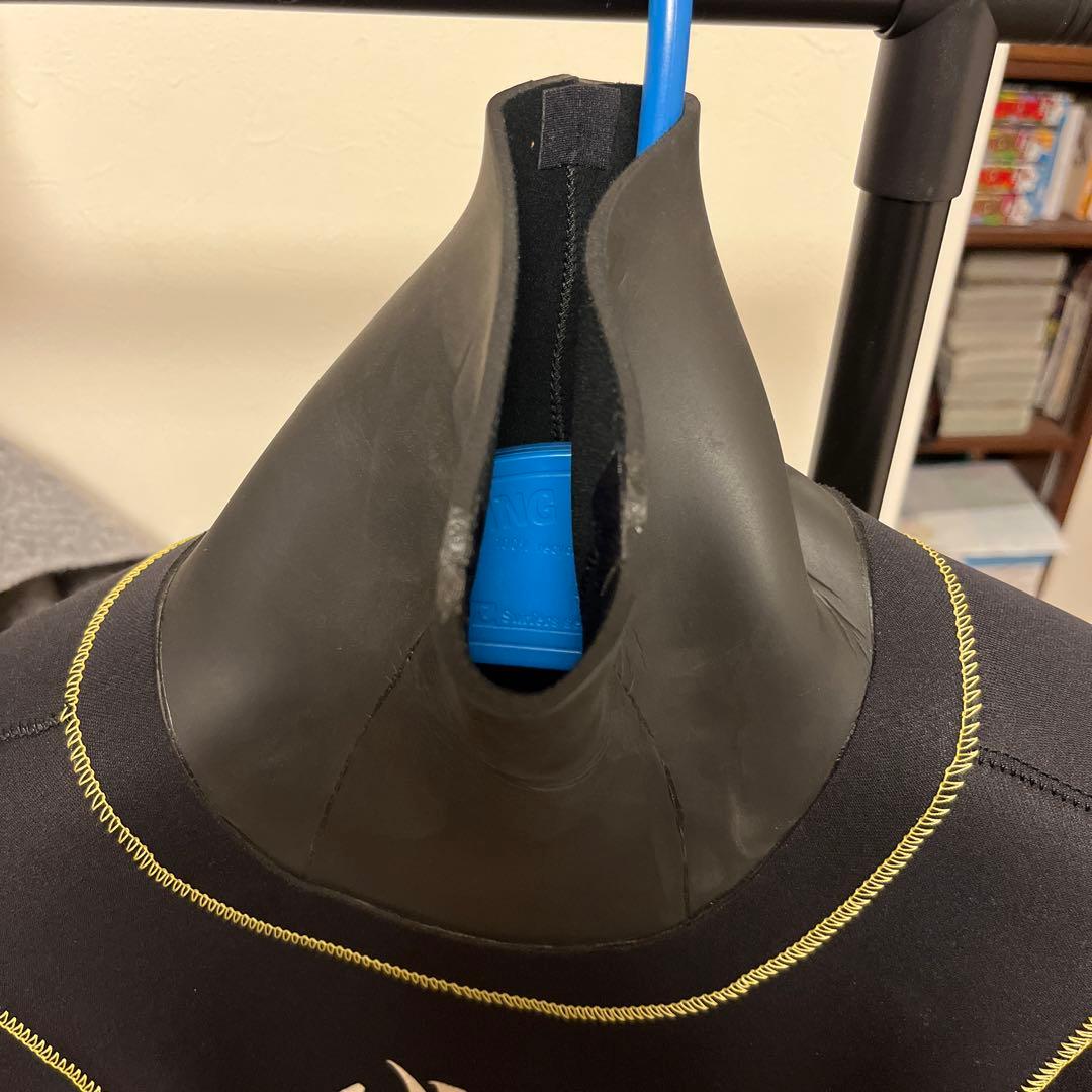 View ウェットスーツ ドライスーツ 黒