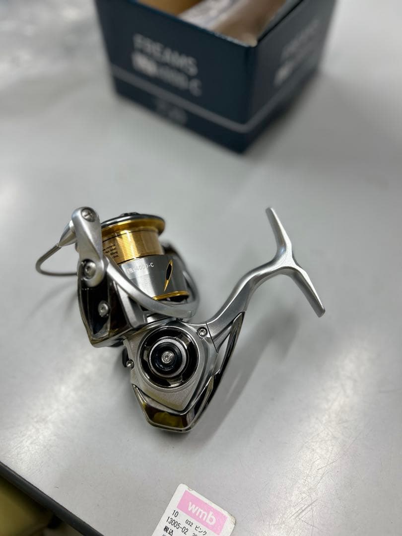 Daiwa FREAMS LT4000-C スピニングリール