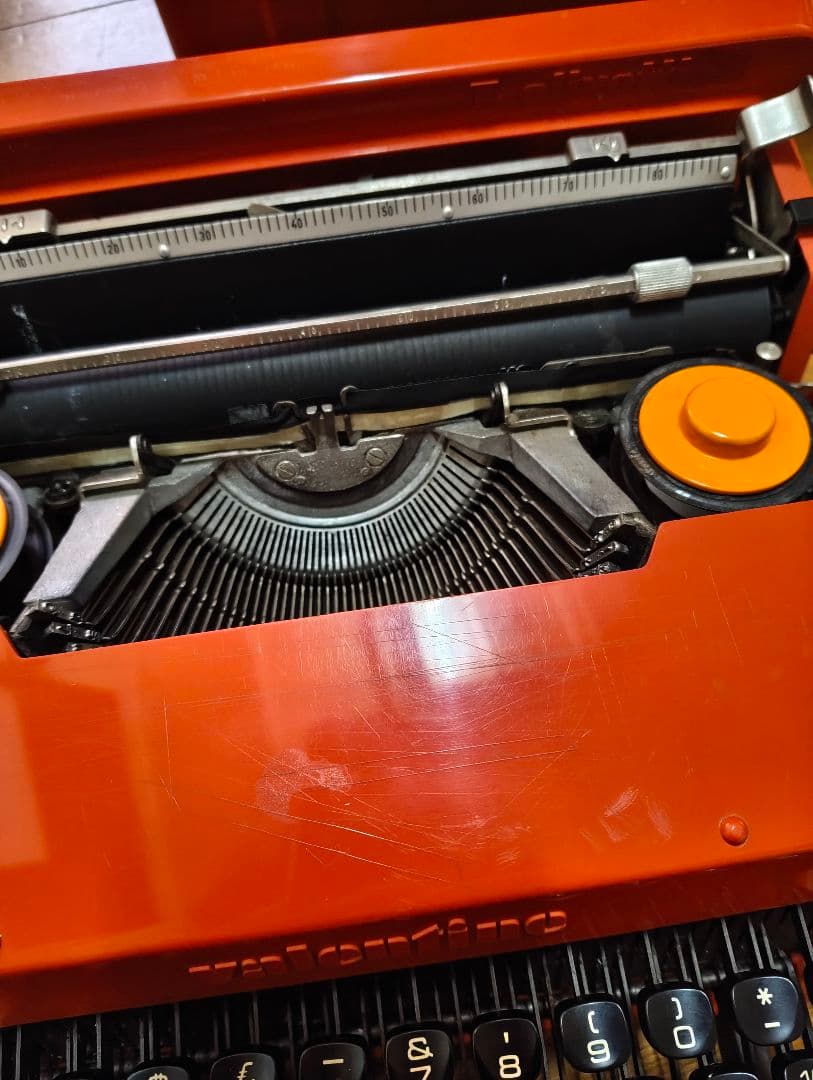 タイプライター Olivetti Valentine オリベッティ バレンタイン
