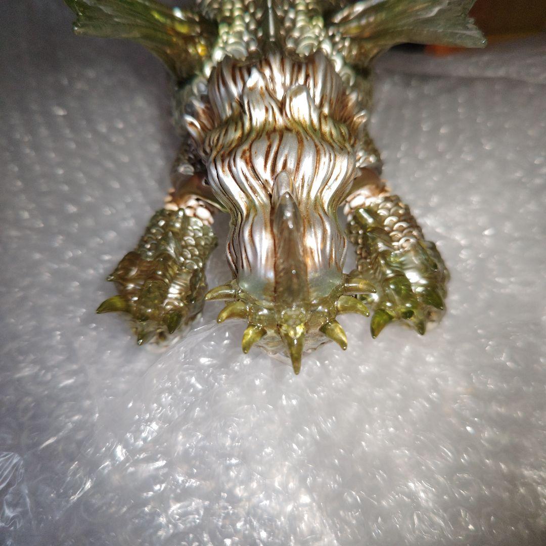 怪獣女王　DRAGORA　フィギュア　ソフビ