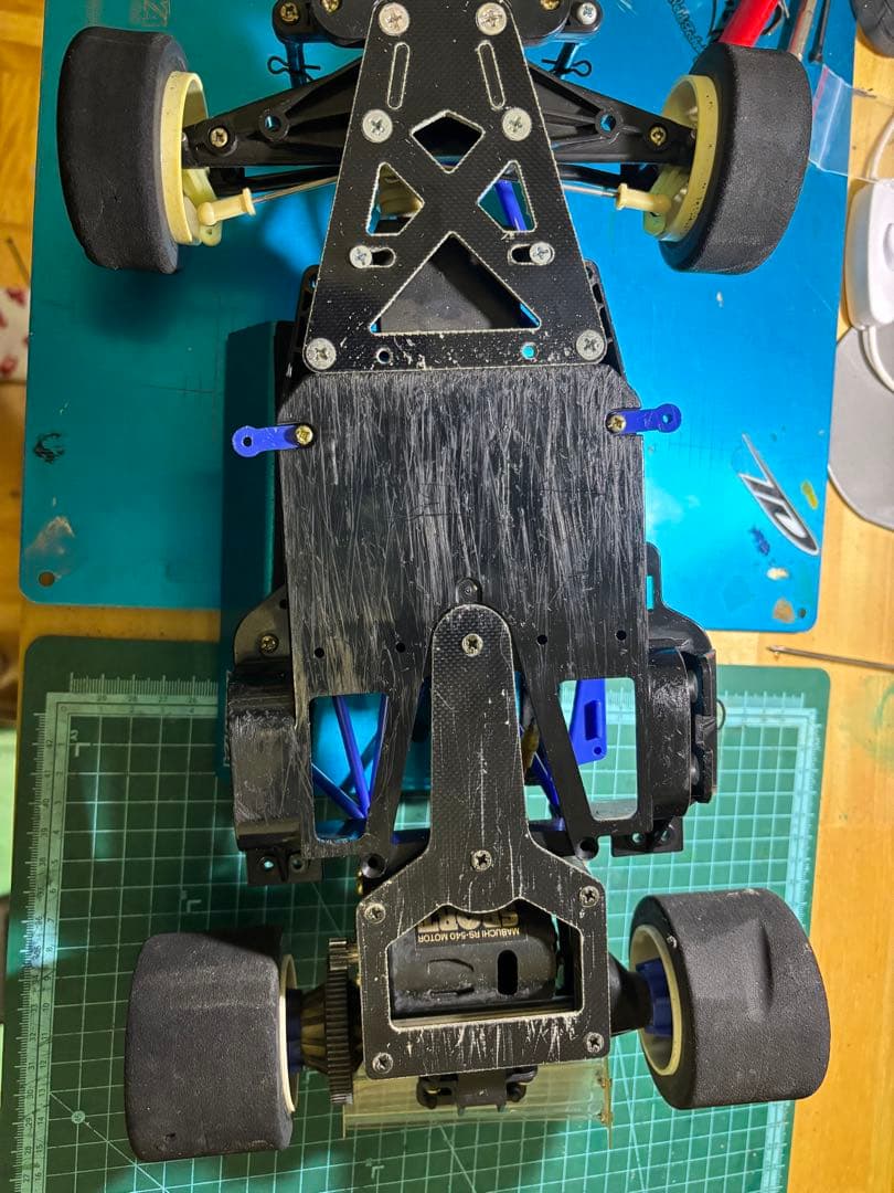 ホビーラジコン シャーシ