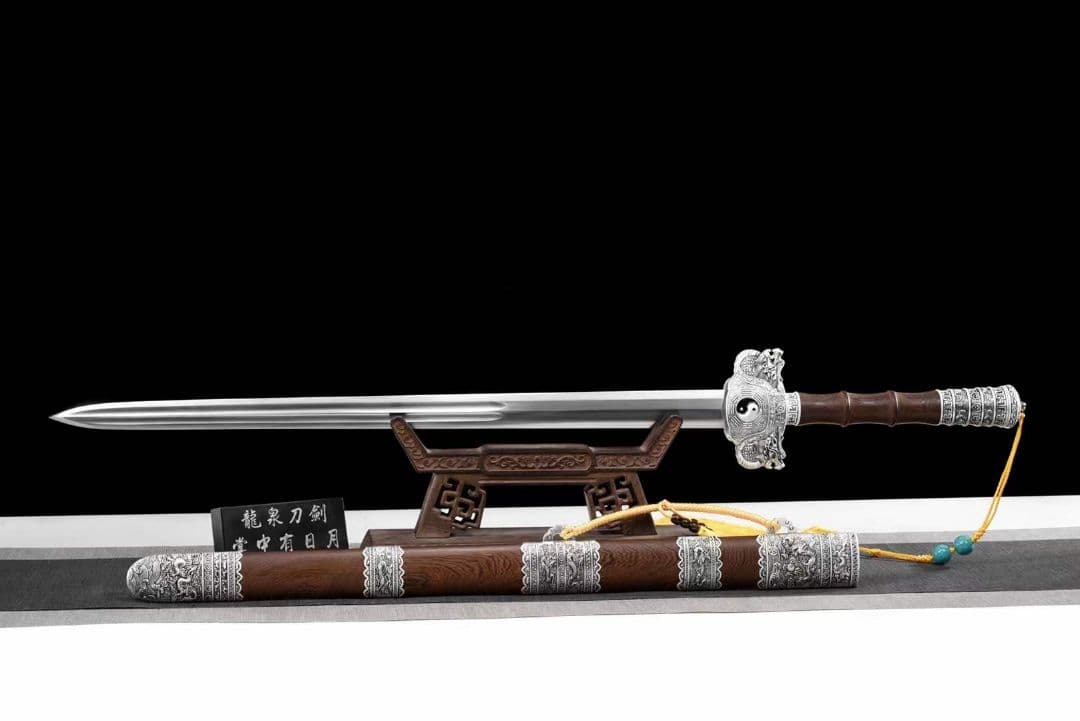 太極八卦鎮宅巨剣（花梨木金）古兵器   武具　刀装具　日本刀　模造刀