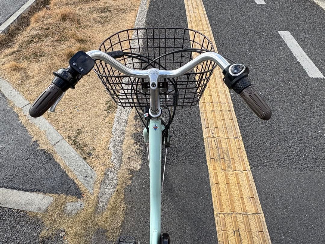 中古ブリヂストン電動アシスト自転車　B300 大阪　022番