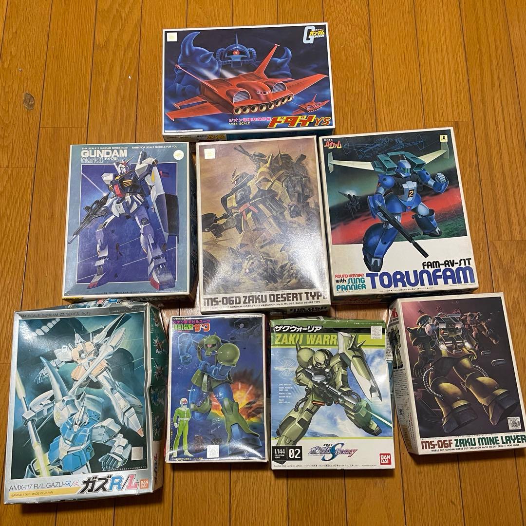 【超お得】旧ガンプラ等　8個セット　塗装などにどうぞ‼️