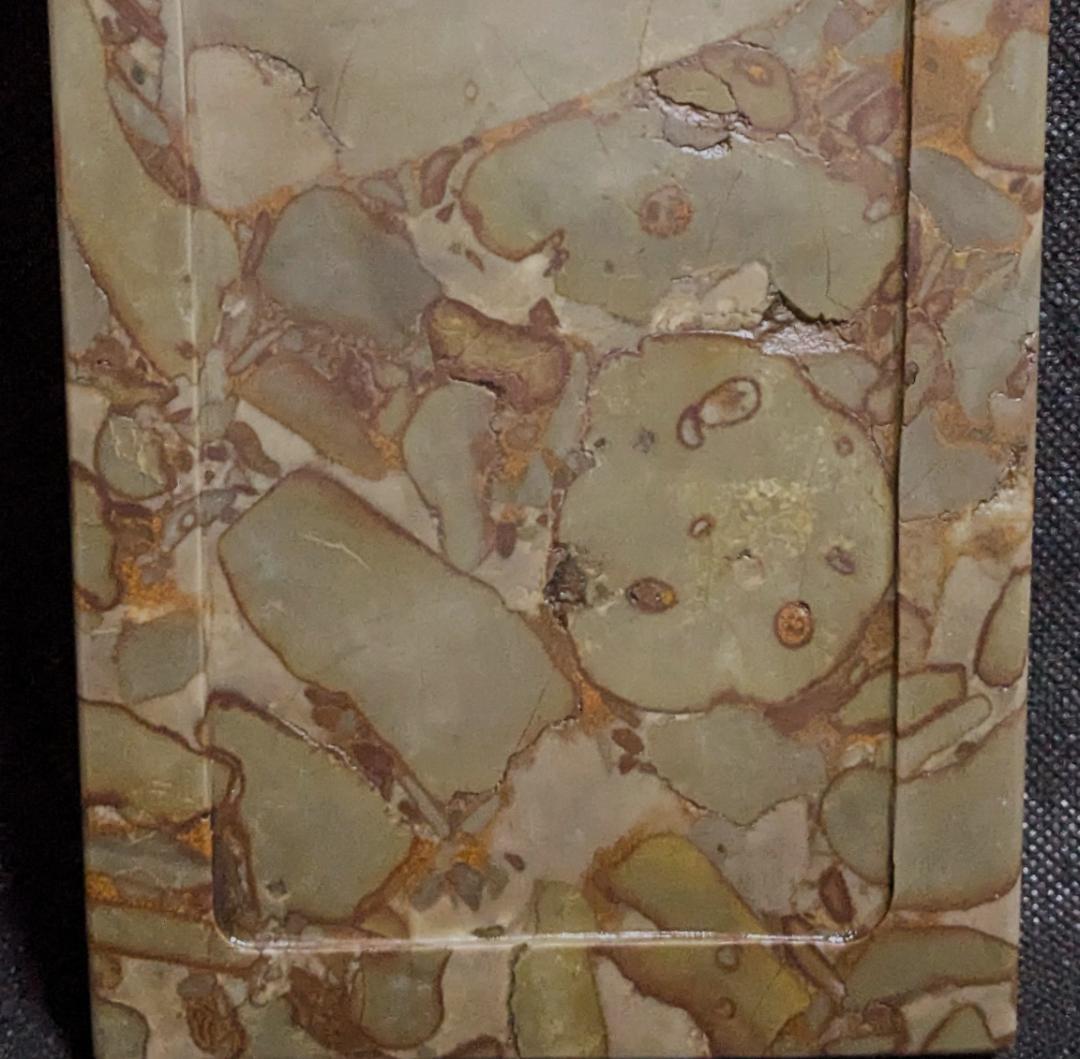 【豆斑玉石の古硯　清代】◆茶紫の豆斑美石◆珍品◆黄楊木の天地蓋◆七吋位◆魯硯